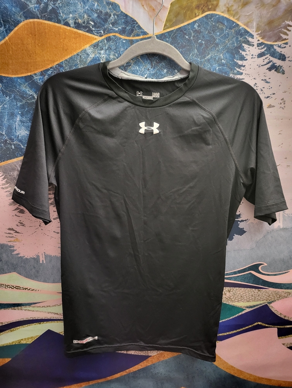 Like new! Under Armour Black Short-Sleeve Compression Performance Shirt